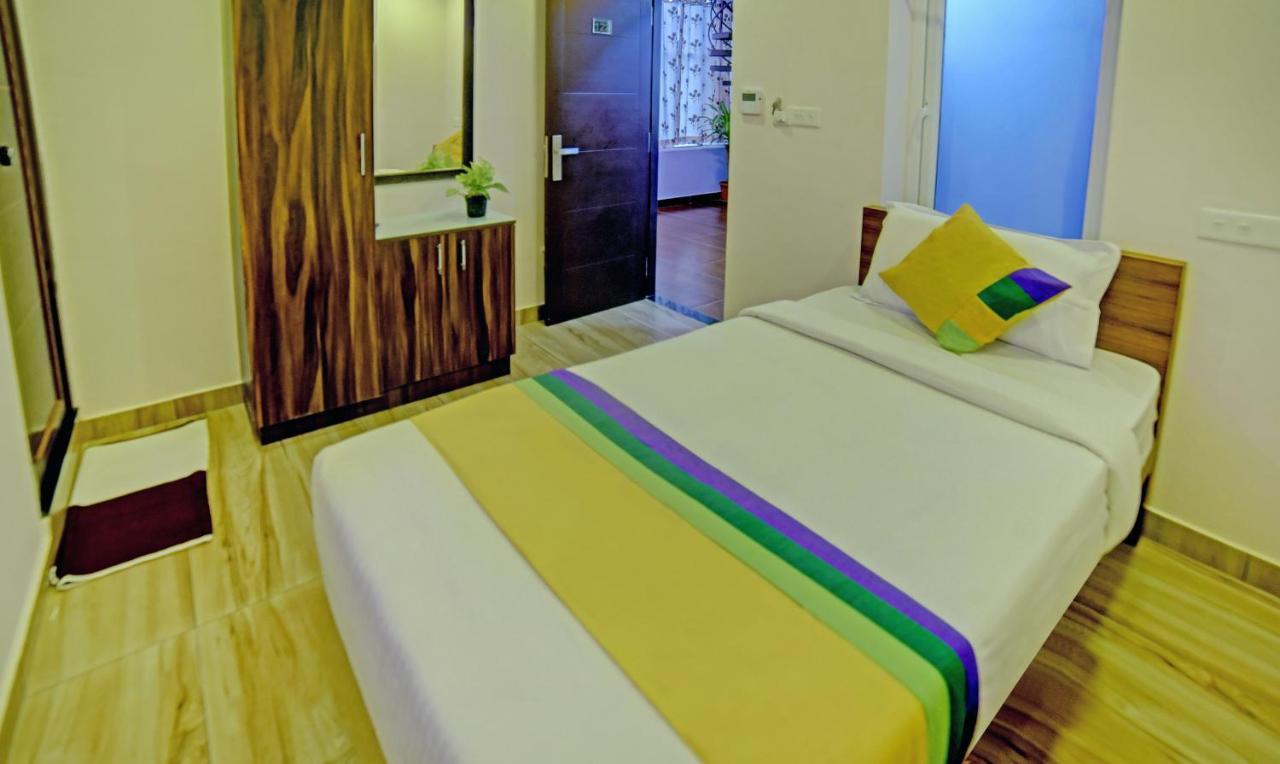 Treebo Trip Majestic Inn Thampanoor Thiruvananthapuram Exterior foto