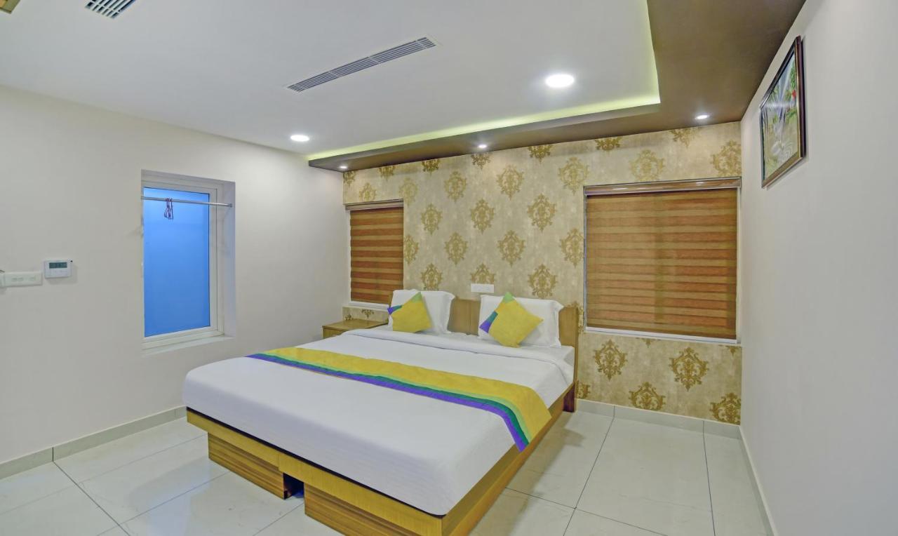 Treebo Trip Majestic Inn Thampanoor Thiruvananthapuram Exterior foto